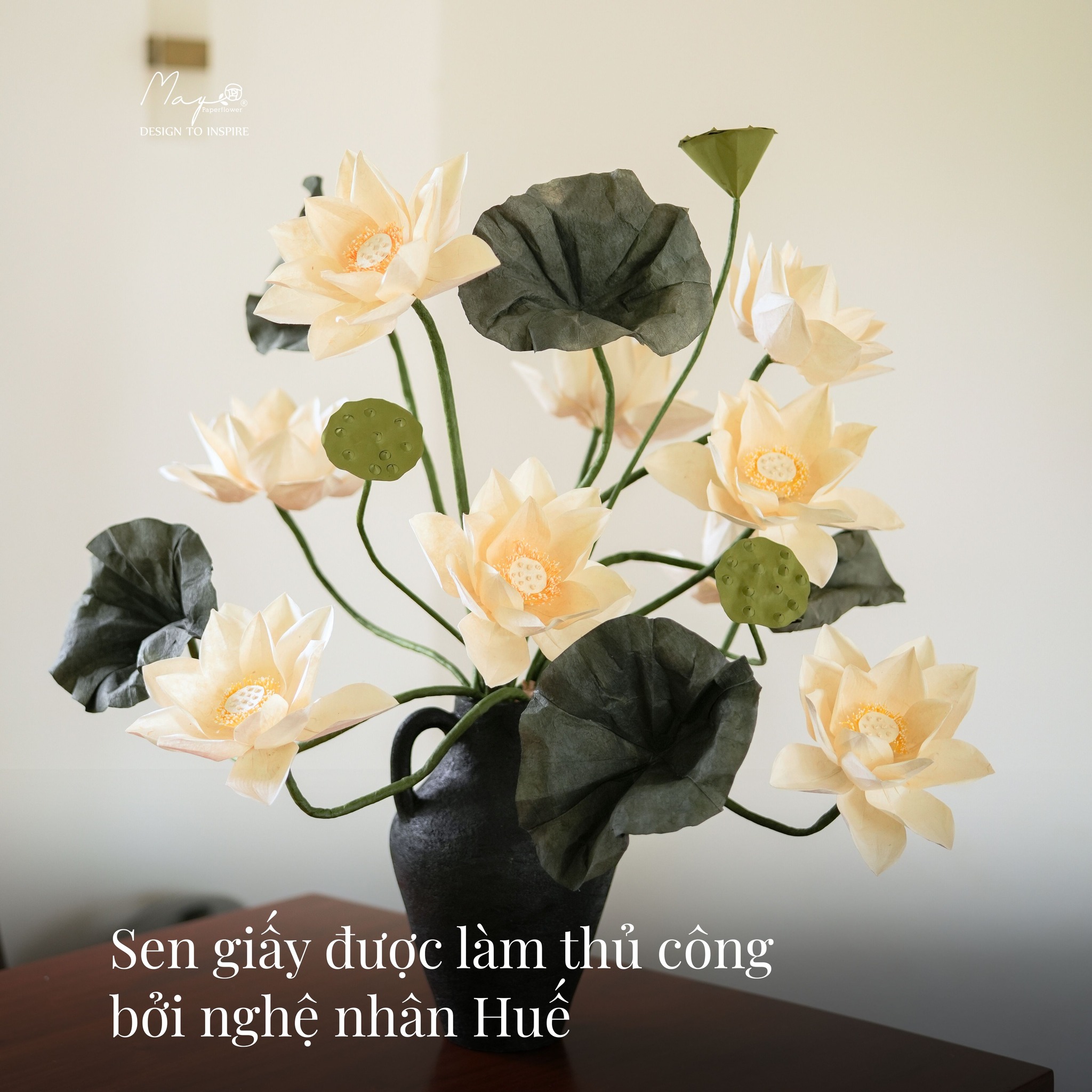 bình hoa sen giấy